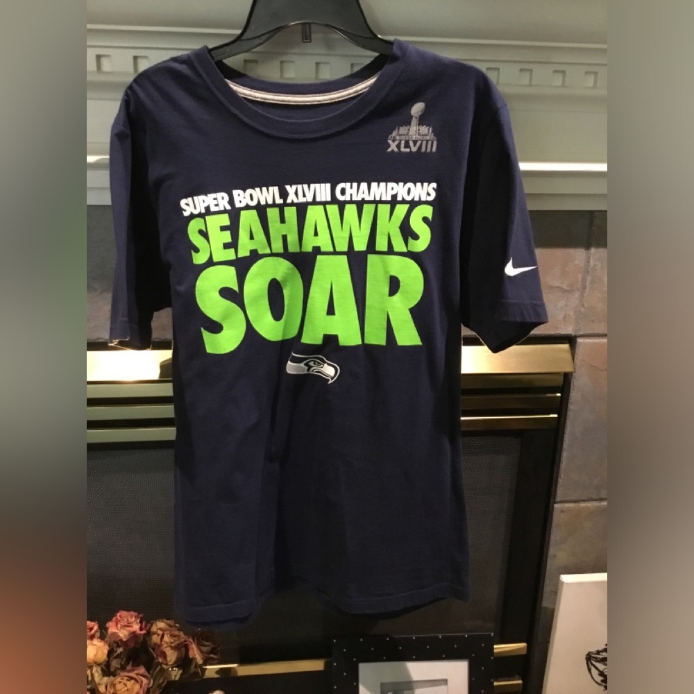 Nike Men's Seattle Seahawks Soar Super Bowl 48 XLVIII CHAMPIONS T-Shirt size L